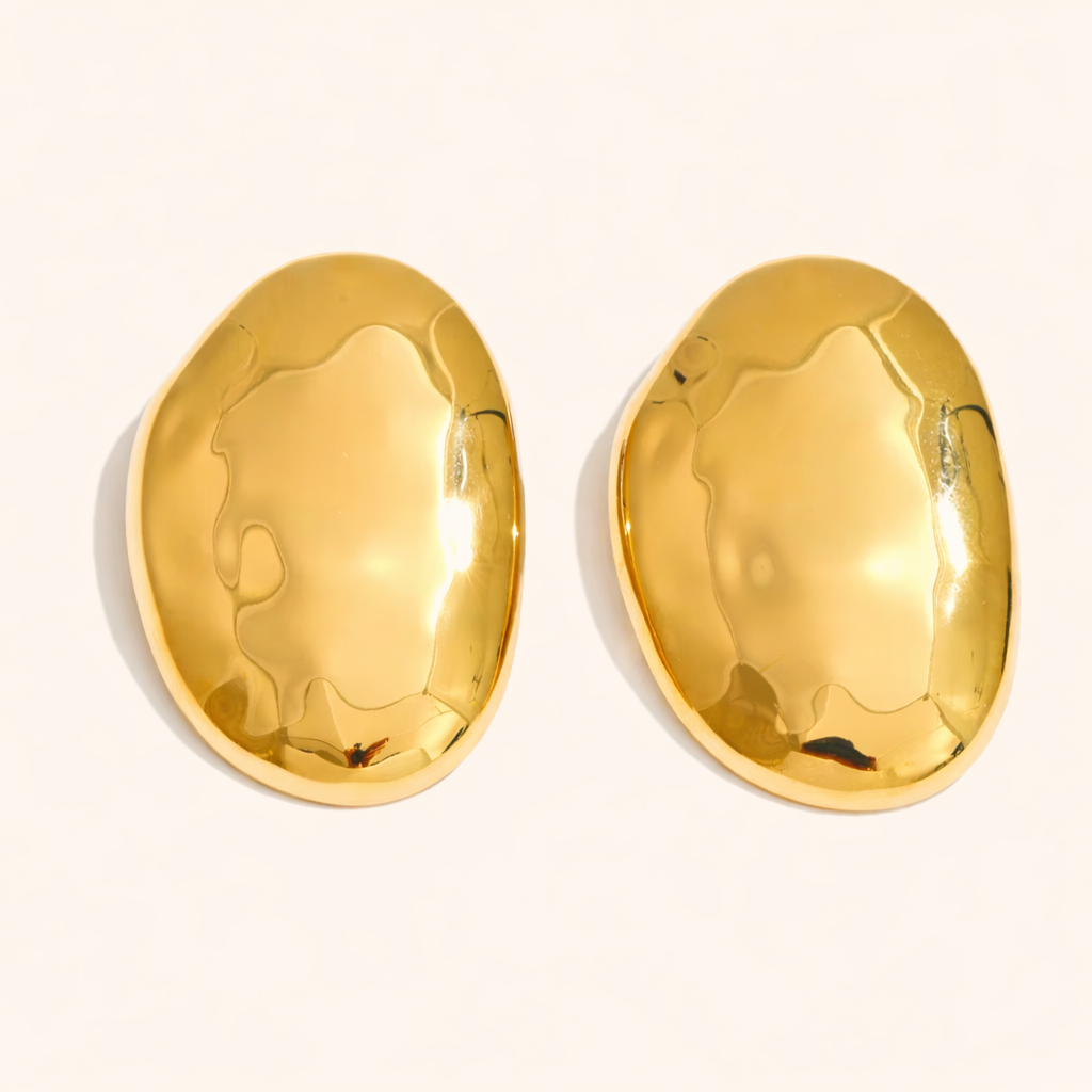 Main Character EARRINGS