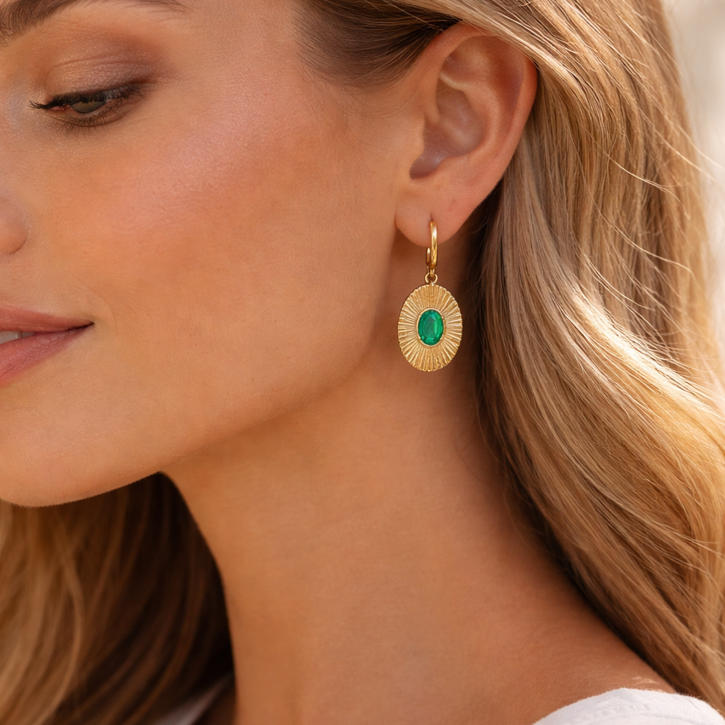 More Than Friends OORBELLEN