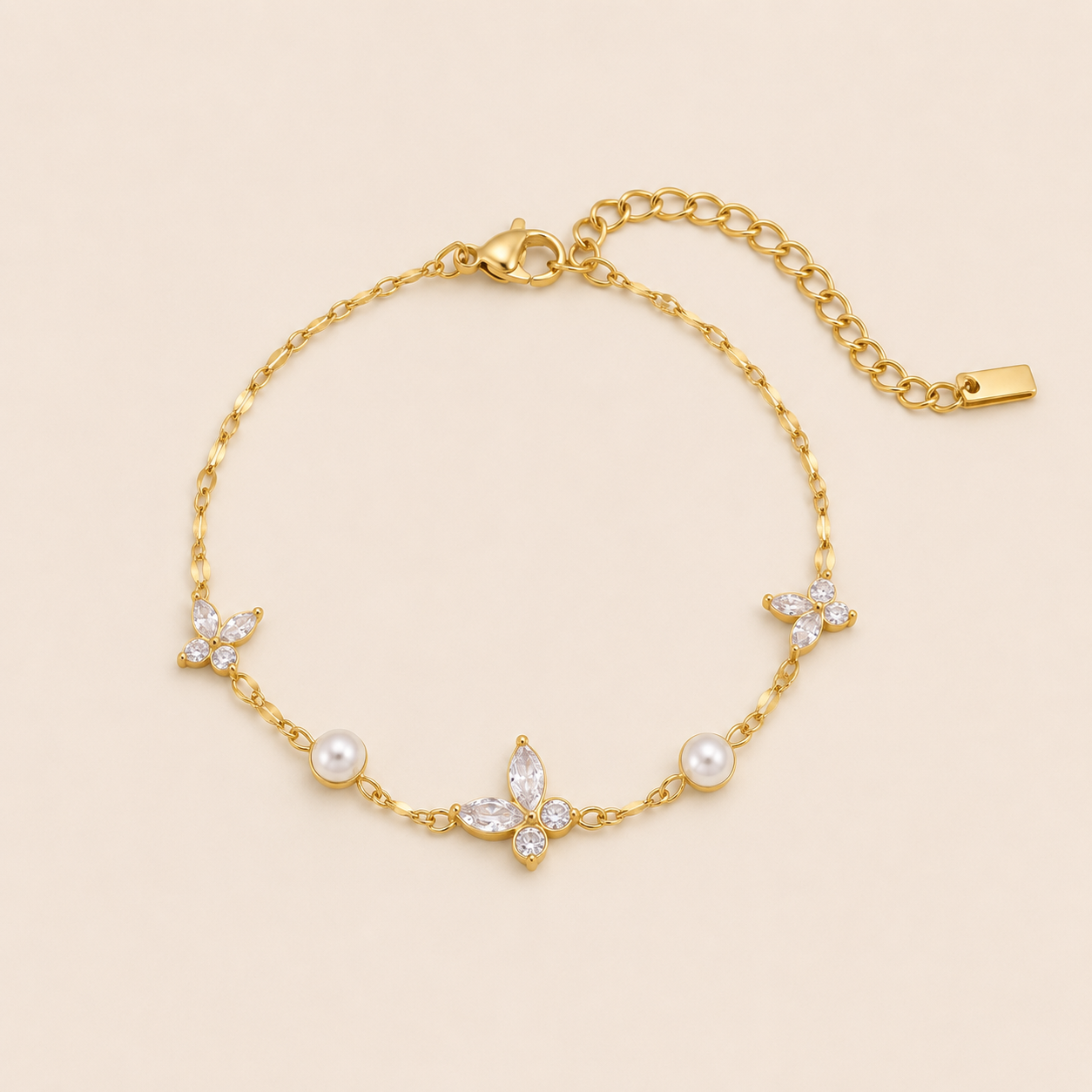 Peschici Bracelet in Gold with White detail – Stainless Steel by Folie à Trois