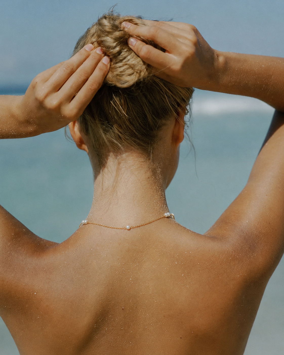 Perle Necklace on Model – Folie à Trois