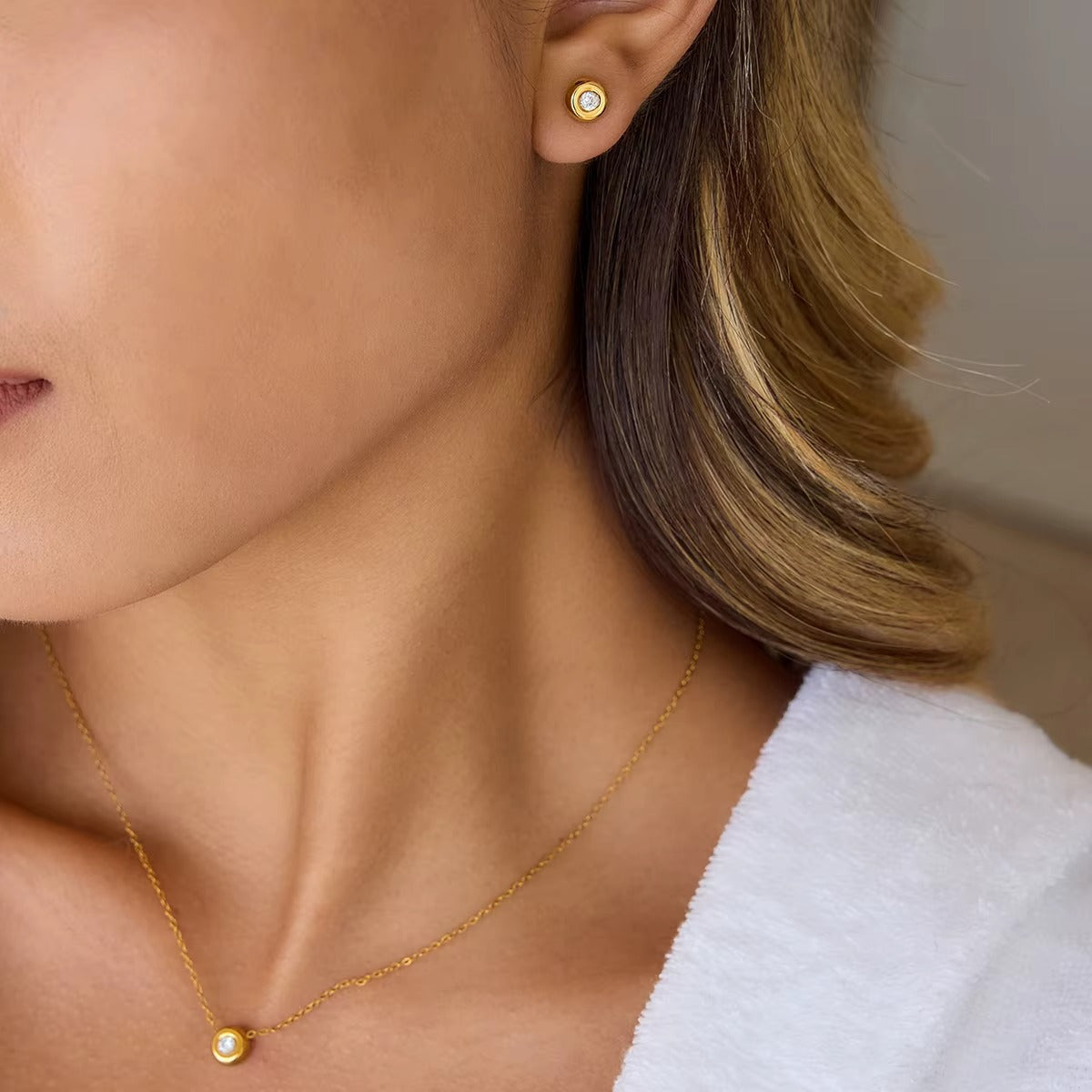 Lucia Gift Box EARRINGS + NECKLACE