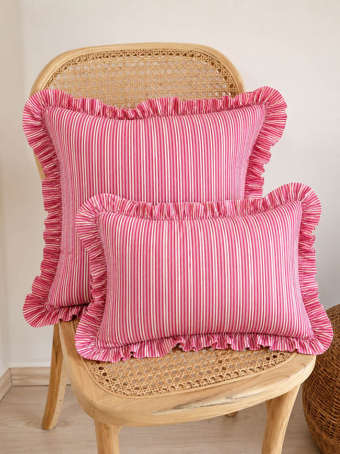 Coussin carré rose harmonieux