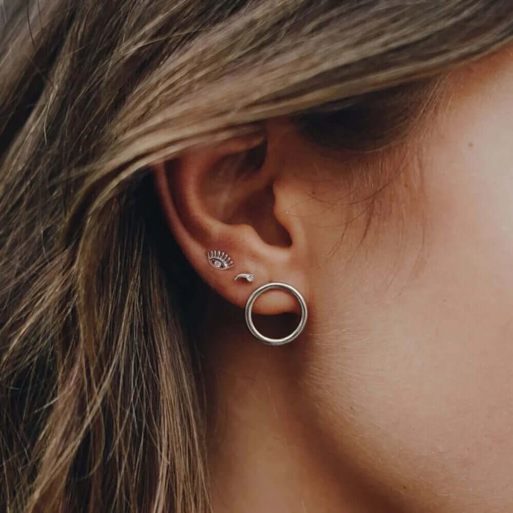 Captured In Your Eyes EARRINGS Folie à Trois