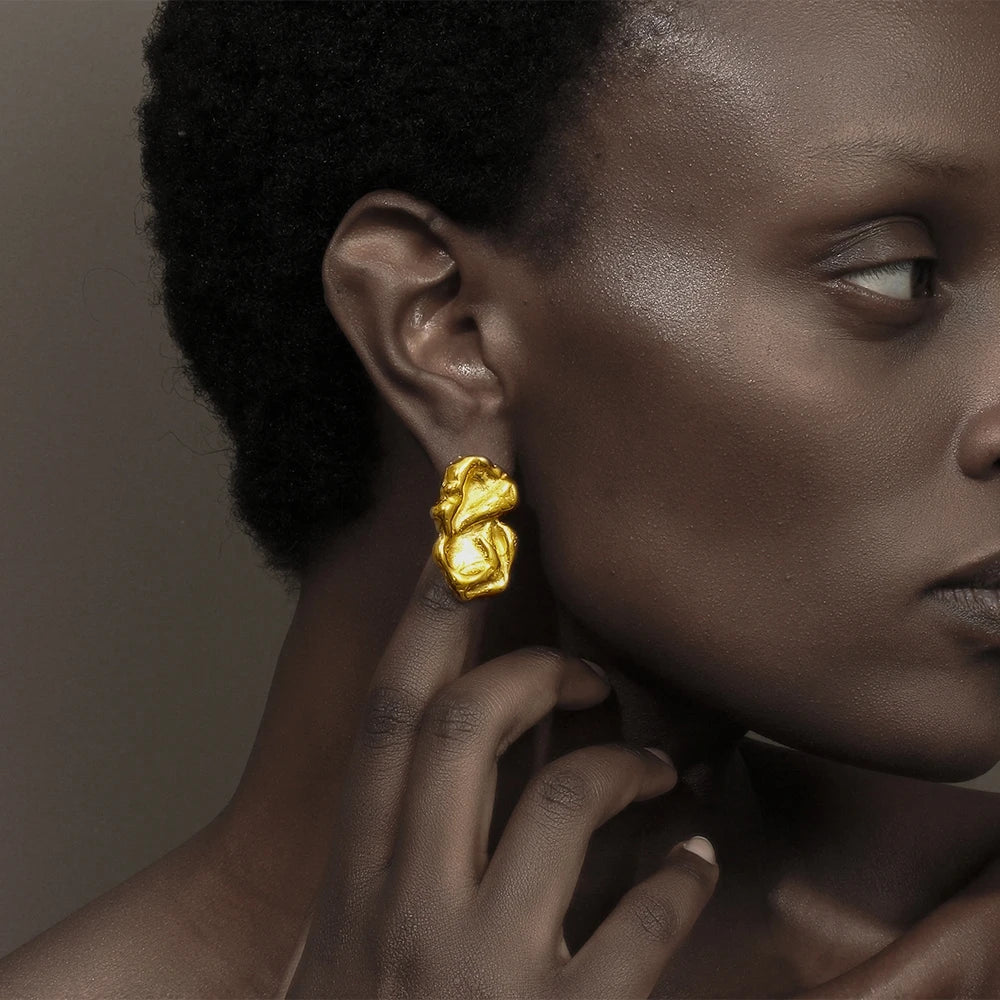 E.B.belle Vintage Stijl Pitting Onregelmatig Gevouwen Patroon Oorbellen Roestvrij Staal 18k Vergulde Hypoallergene Vrouwen Charme