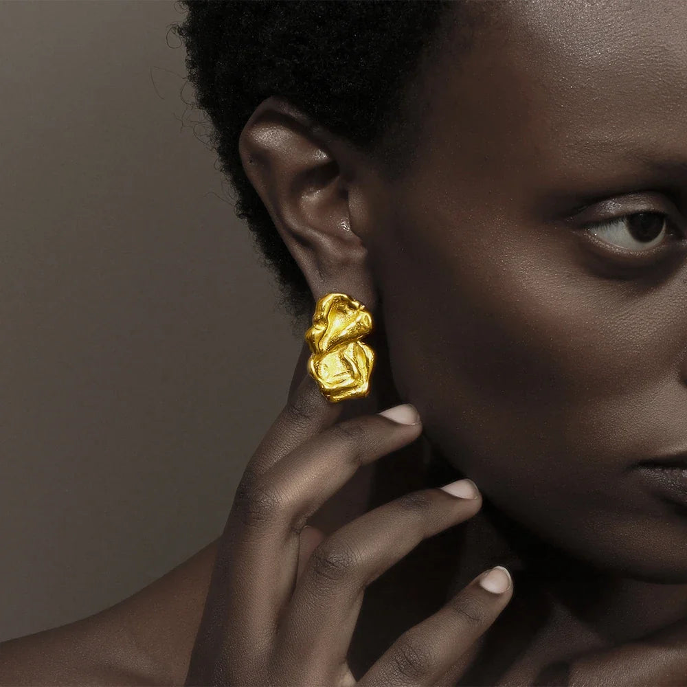 E.B.belle Vintage Stijl Pitting Onregelmatig Gevouwen Patroon Oorbellen Roestvrij Staal 18k Vergulde Hypoallergene Vrouwen Charme