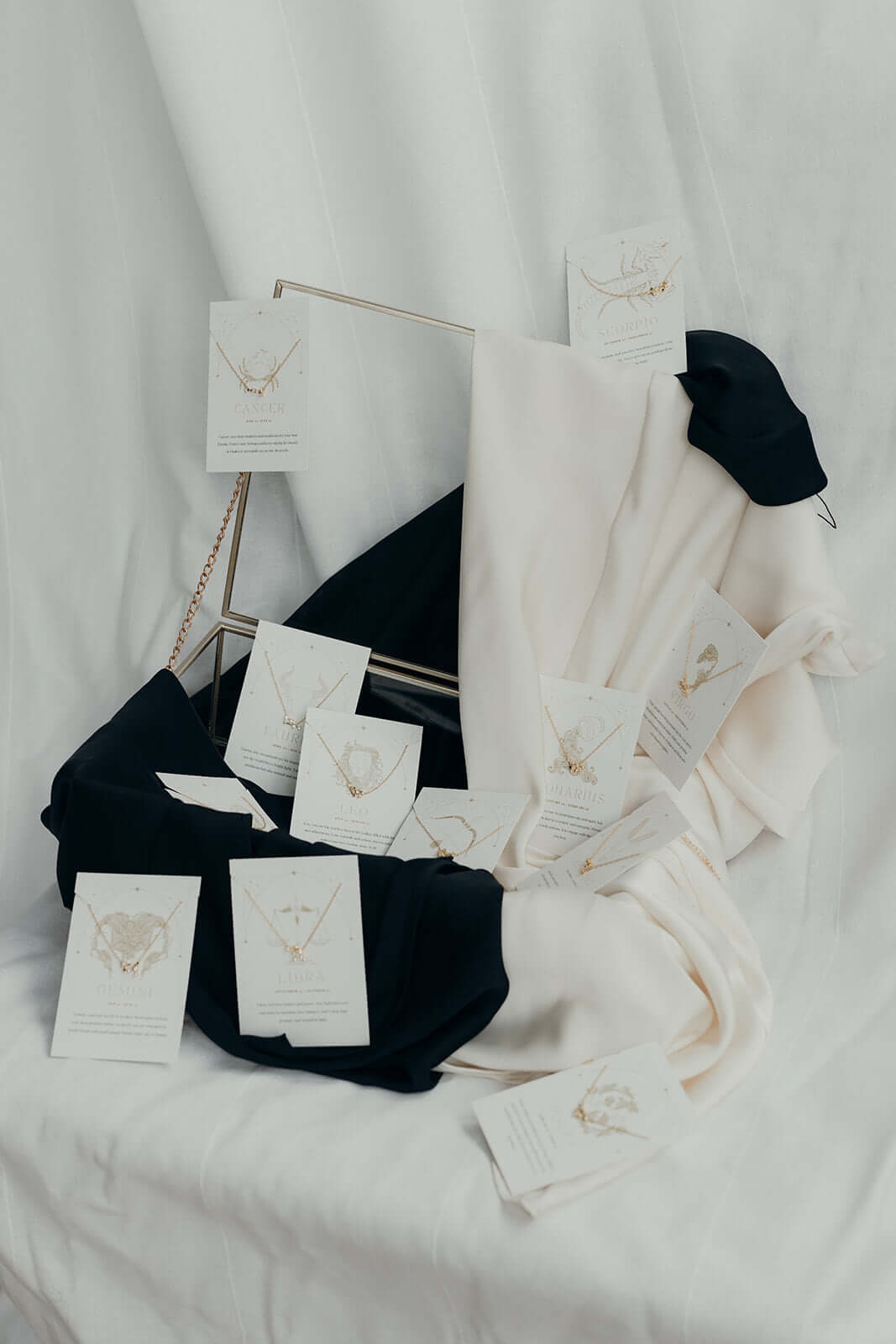 Zodiac NECKLACE Folie à Trois