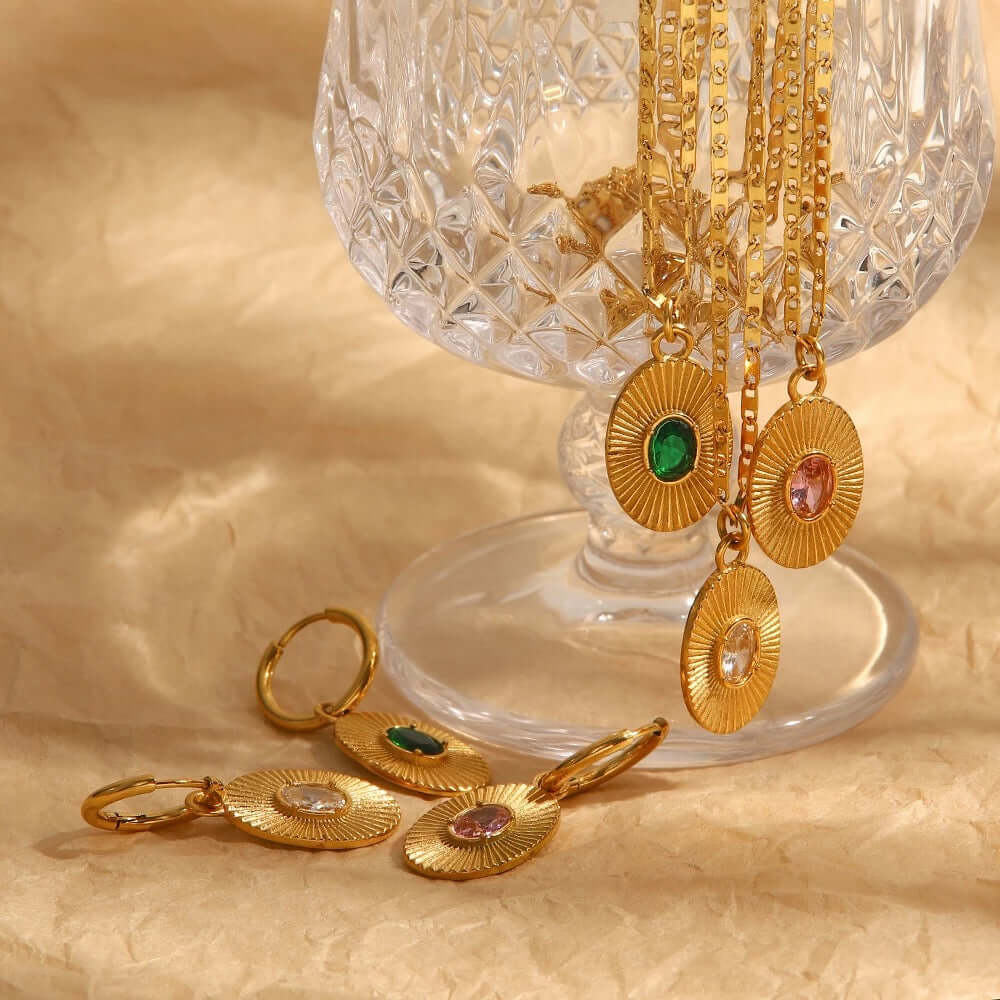 More Than Friends NECKLACE Folie à Trois