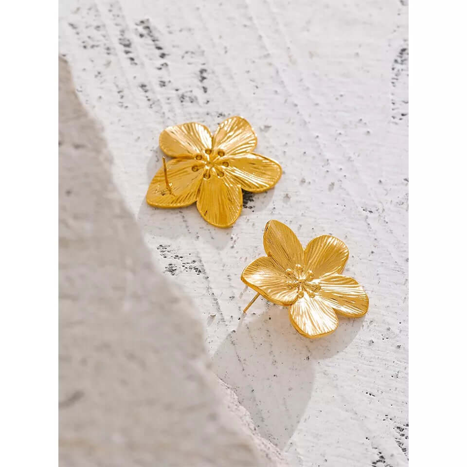 Love Language EARRINGS Folie à Trois