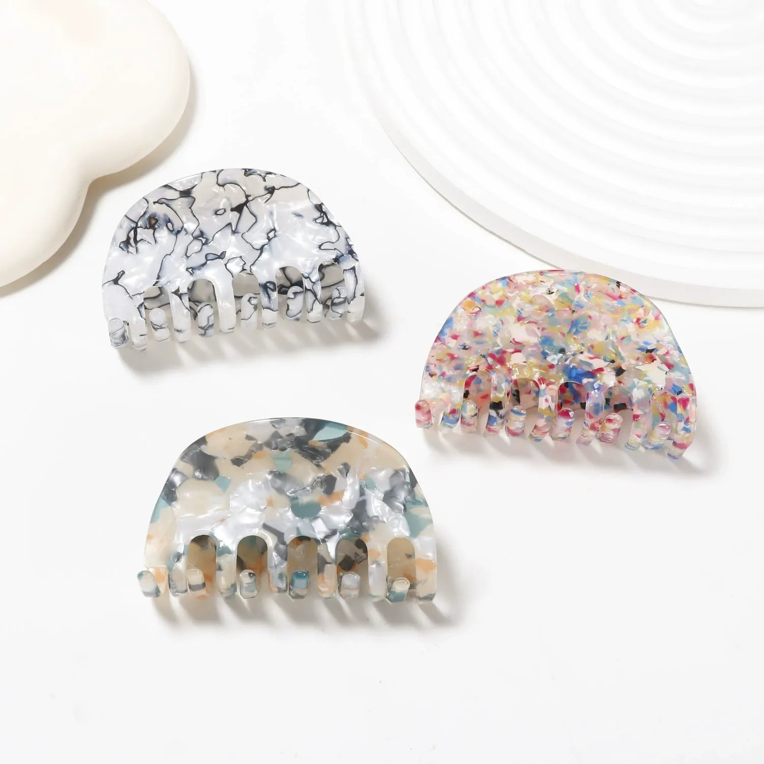 Ruth PINCE A CHEVEUX