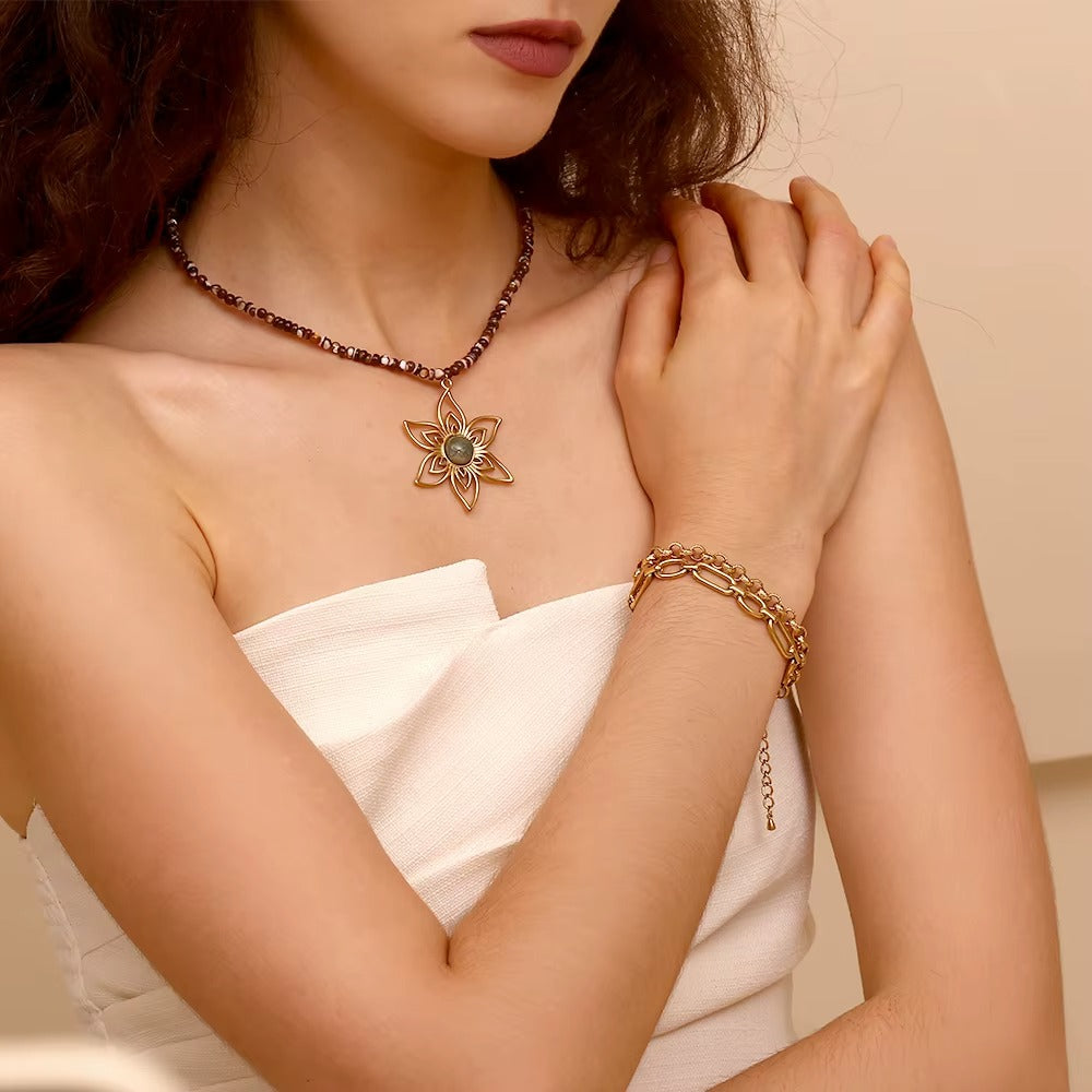 Main Character ARMBAND